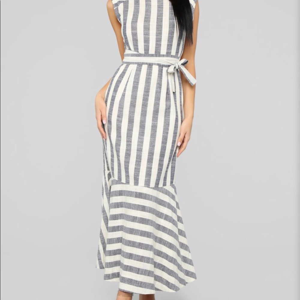 Fashion Nova: Striped Maxi Dress - Taupe/Combo